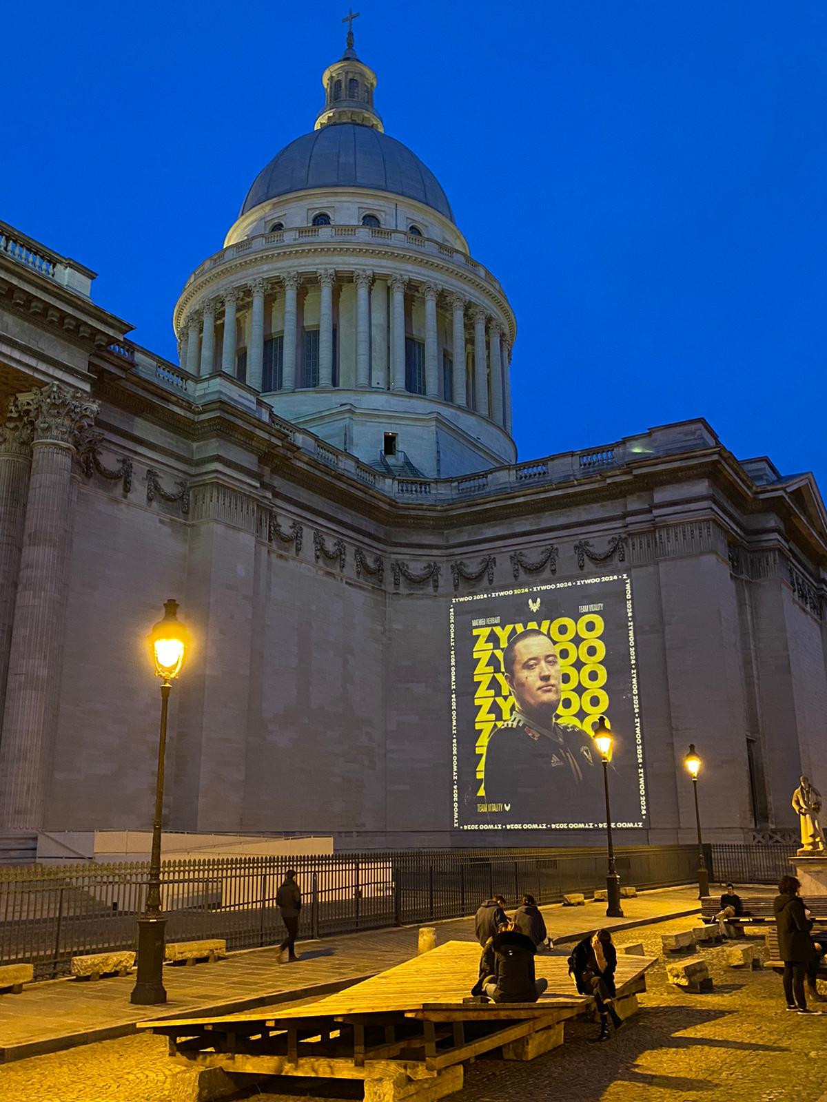 Team Vitality lights up Paris with holograms in celebration of ZywOo's  five-year contract extension - Inven Global