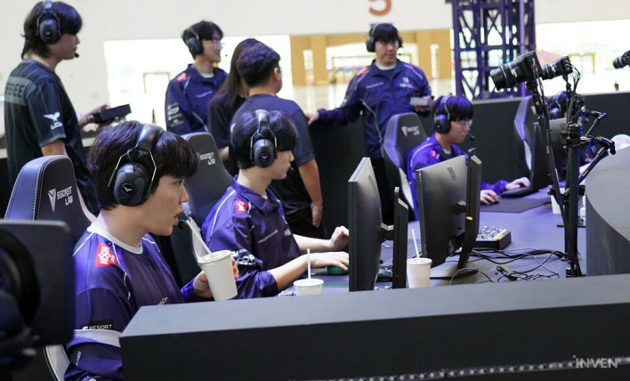 리그 오브 레전드 League of Legend : Clash of Fates