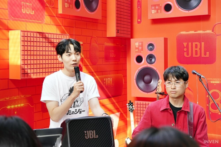 천만 원의 JBL 80주년 한정판 스피커, 사운드는 어떨까?