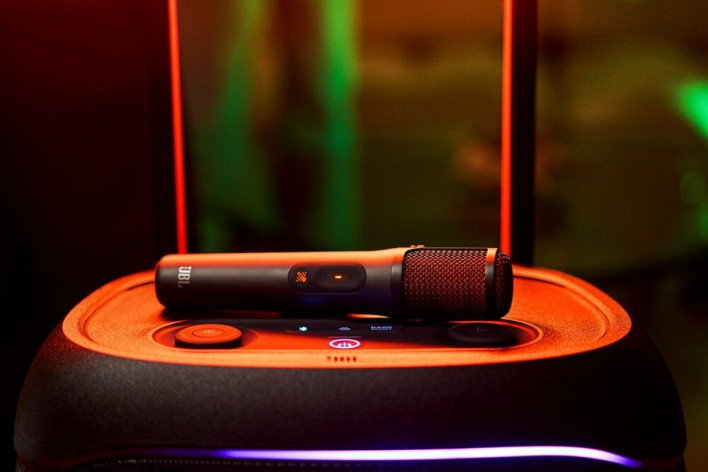 천만 원의 JBL 80주년 한정판 스피커, 사운드는 어떨까?