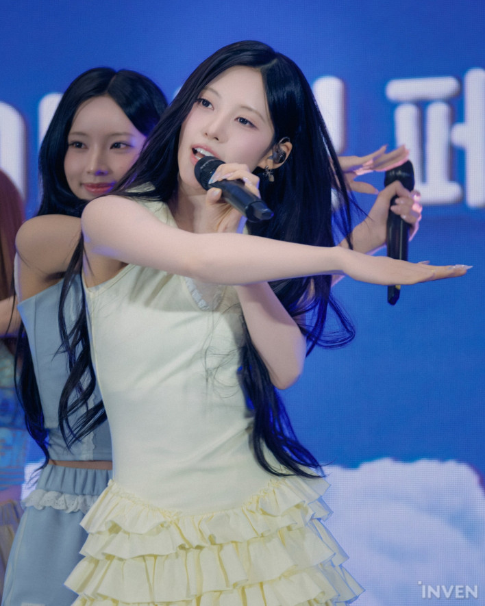 안녕하세요리센느입니다잘부탁드립니다