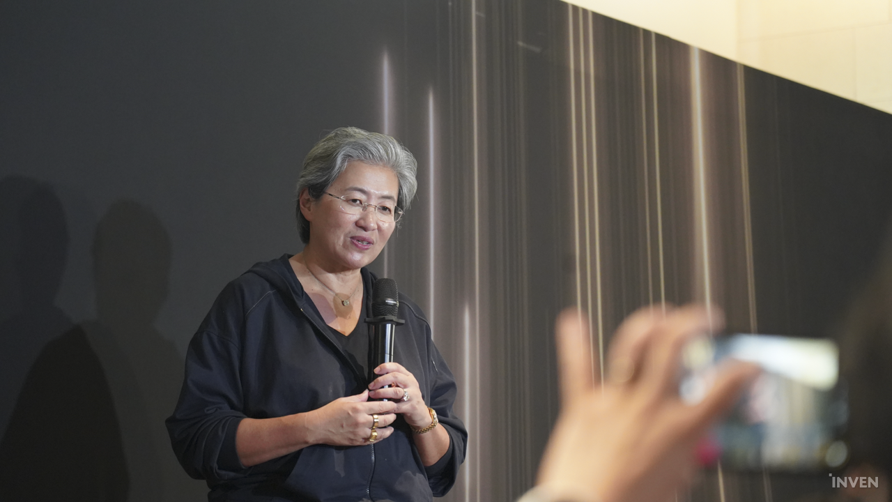 AMD 리사 수 "반도체는 팀 스포츠"... 삼성, SK와 장기 협력 강조