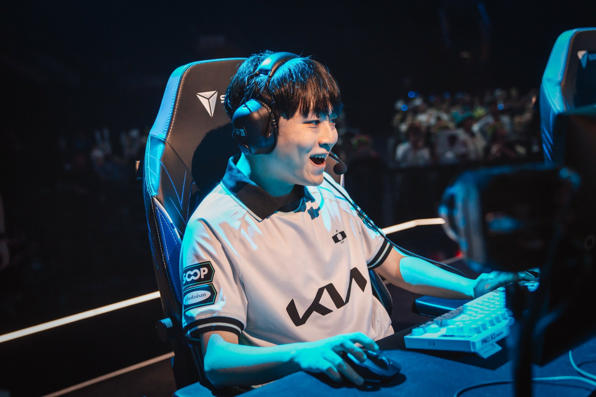 Dplus KIA vence a MKOI y es el primer clasificado a cuartos del Worlds