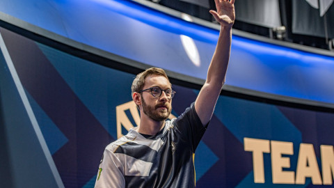 TL Bjergsen talks first LCS games as a mid laner since 2020, recovery from COVID-19